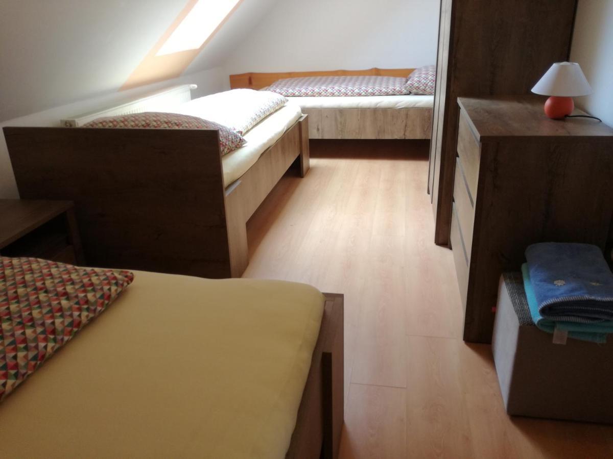 Apartmany Lenko - Near Thermal Aquapark Tatralandia Липтовски-Микулаш Экстерьер фото