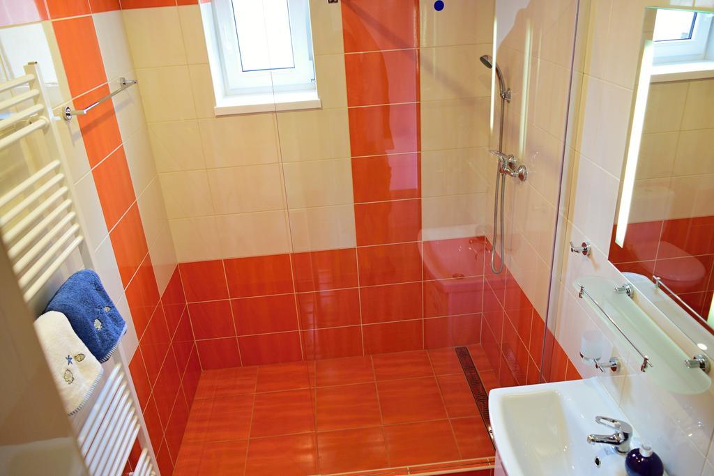 Apartmany Lenko - Near Thermal Aquapark Tatralandia Липтовски-Микулаш Экстерьер фото
