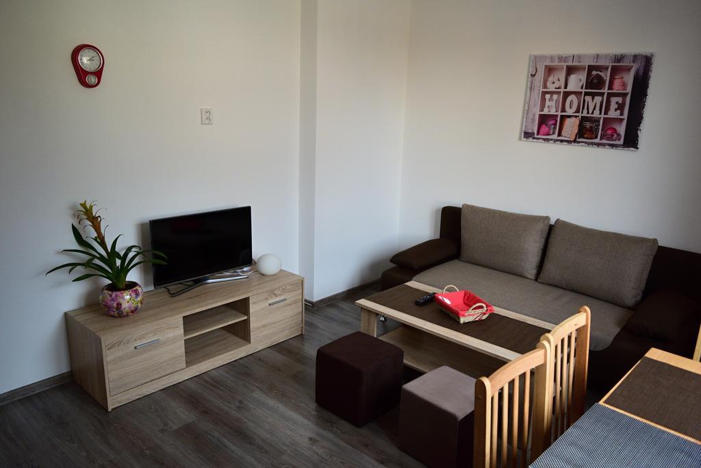 Apartmany Lenko - Near Thermal Aquapark Tatralandia Липтовски-Микулаш Экстерьер фото