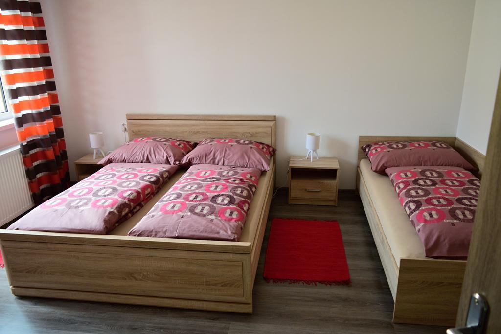 Apartmany Lenko - Near Thermal Aquapark Tatralandia Липтовски-Микулаш Экстерьер фото
